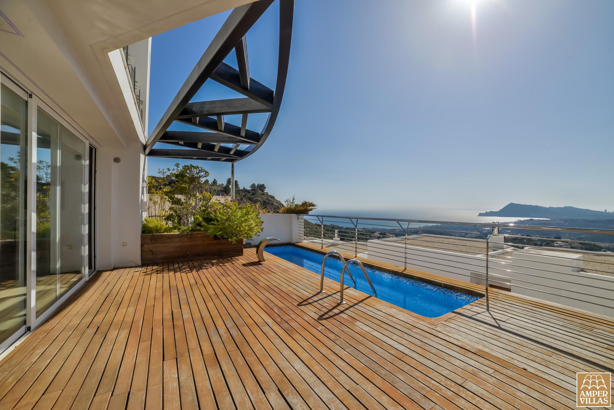 Luxury villa with sea views in Altea